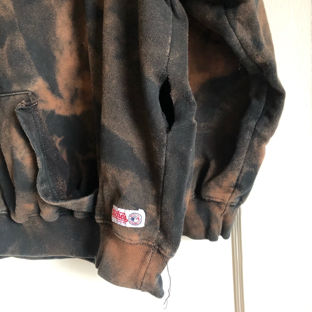 Vintage Bleached Pirates Hoodie - Picture 5 of 13